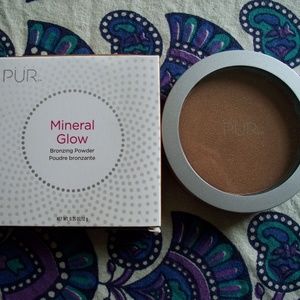 BNIB Pur Mineral Glow Bronzing Powder